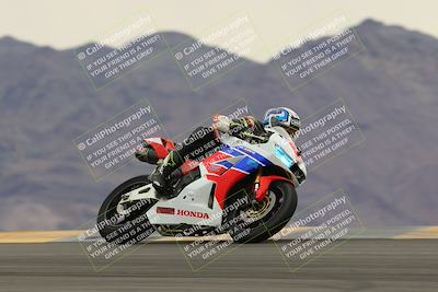 media/Jan-14-2023-SoCal Trackdays (Sat) [[497694156f]]/Turn 9 Set 2 (1130am)/